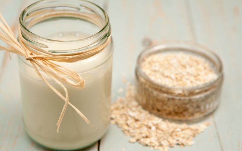 Can dogs drink oat milk?