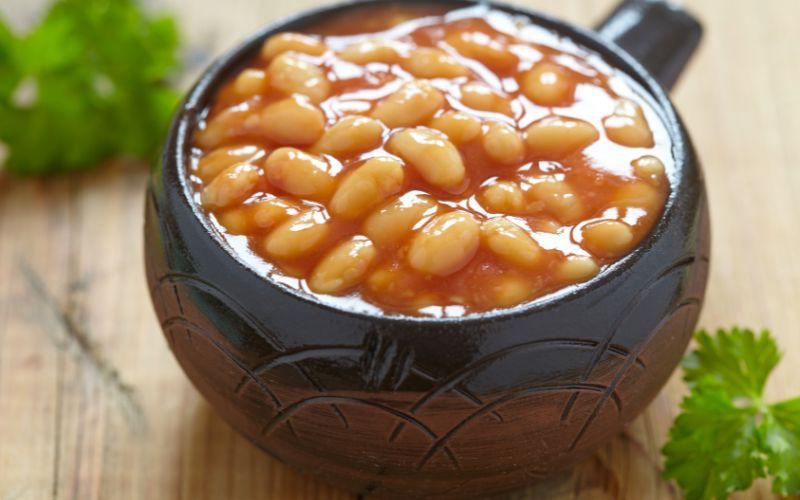 can dogs eat baked beans