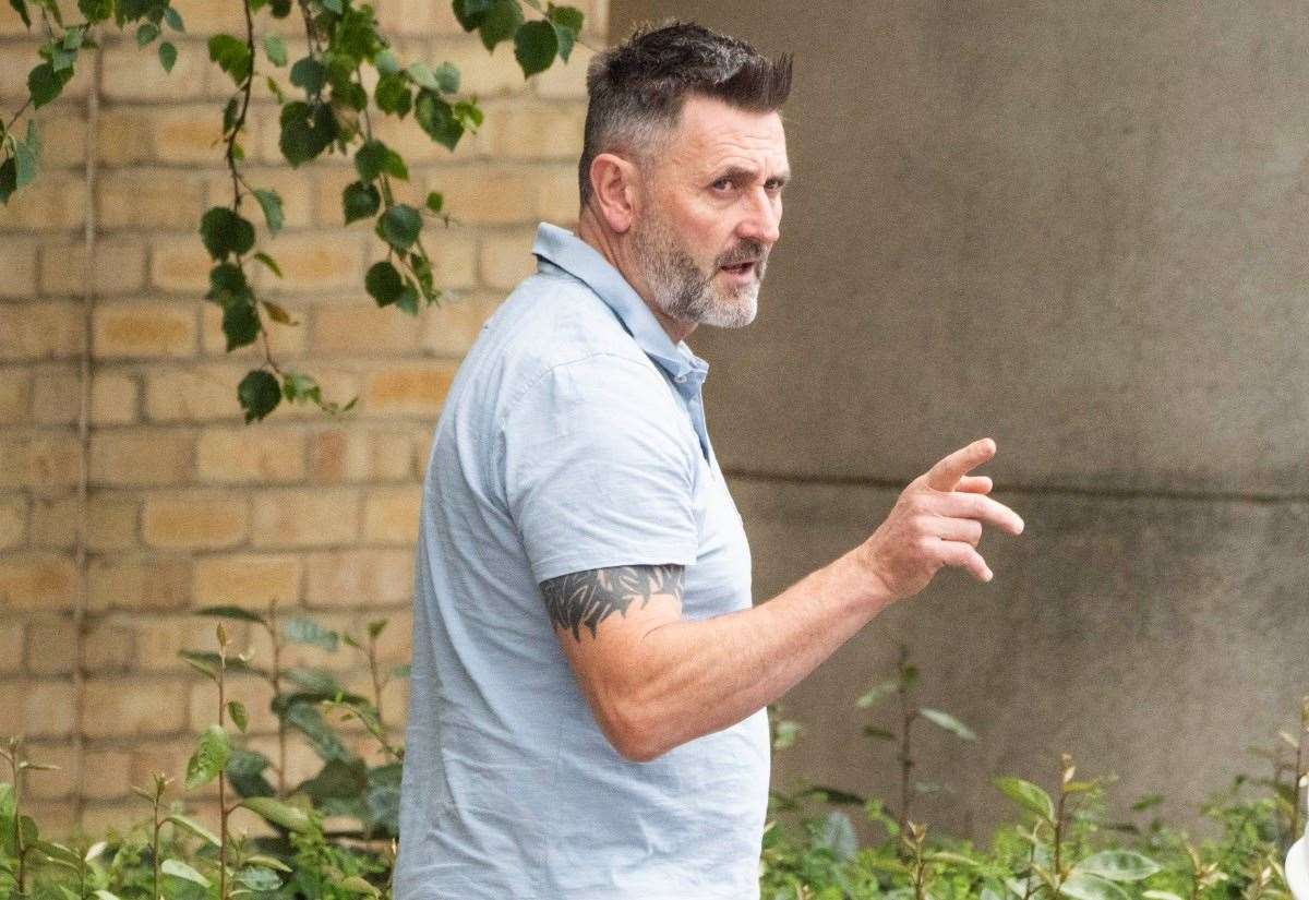 New Milton based dog trainer Andrew Claridge-Fleming of Gordleton Gundogs handed suspended jail term after three dogs died in his car 3 New Milton based dog trainer Andrew Claridge-Fleming of Gordleton Gundogs handed suspended jail term after three dogs died in his car