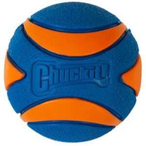 Chuckit! Ultra Squeaker Ball | zooplus.co.uk